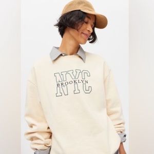 URBAN OUTFITTERS CREAM NYC BROOKLYN SWEATSHIRT MEDIUM